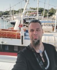 Будапешт XVIII. Район (Pestszentlorinc) мужчина-эскортAction87, 38 лет