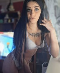 szexpartner MiskolcBettina, 22 éves