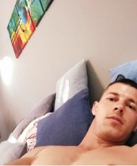 Veszprémi férfi szexpartnerspyke, 32 éves