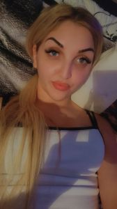 Эскорт жена Мишкольц: Loretta12210, 22 лет