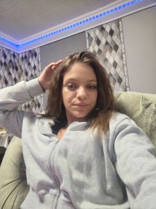 Szexpartner Miskolc: Evelin19, 19 éves