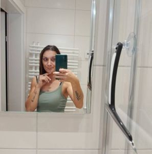 Эскорт жена Мишкольц: miaaa22, 23 лет