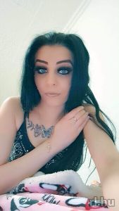 Эскорт жена Мишкольц: Bettina, 21 лет