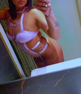 Эскорт жена Мишкольц: Anyuci, 32 лет