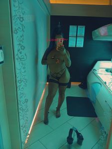 Эскорт жена Мишкольц: Anyuci, 32 лет