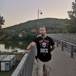 Будапешт XVIII. Район (Pestszentlorinc) Action87 szexpartner