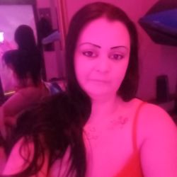 Miskolci Szandra  szexpartner