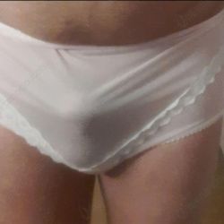 Abonyi plivia szexpartner