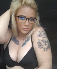 Szexpartner Dunaújváros: Nicky, 30 éves