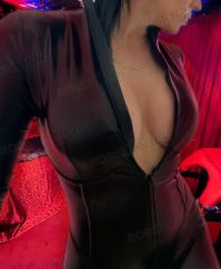 Эскорт жена Сегед: Dom69inika, 27 лет