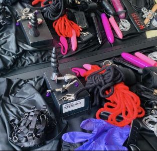 Szexpartner Debrecen: Kinky29, 27 éves