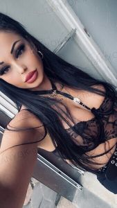 Escort Frau Pécs: Szadni, 24 Jahre