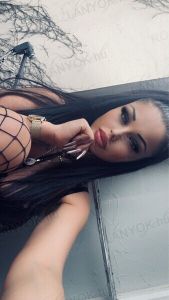 Escort Frau Pécs: Szadni, 24 Jahre