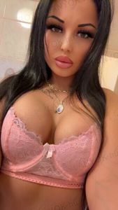 Escort Frau Pécs: Szadni, 24 Jahre