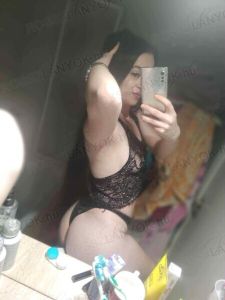 Szexpartner Mátészalka: Aminna, 18 éves