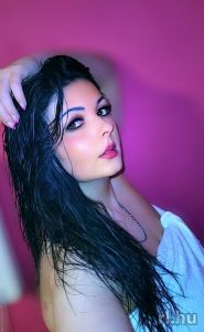 Escort Frau Győr: Harmónia-Jeni, 30 Jahre