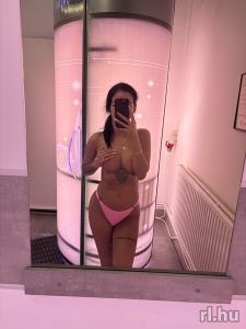 Эскорт жена Кечкемет: Szimonetta, 23 лет