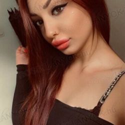 Debreceni Lara szexpartner