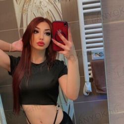 Debreceni Lara szexpartner
