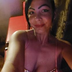 Debreceni Kyra szexpartner