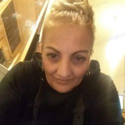 Ceglédi Sisi40 szexpartner