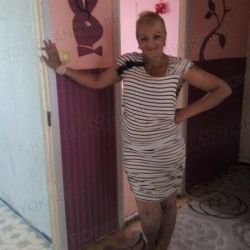 Ceglédi Sisi40 szexpartner