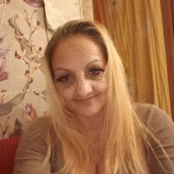 Ceglédi Sisi40 szexpartner