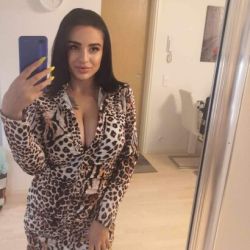 Sátoraljaújhelyi CsengeLux szexpartner