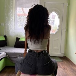 Püspökladányi Jázmin szexpartner